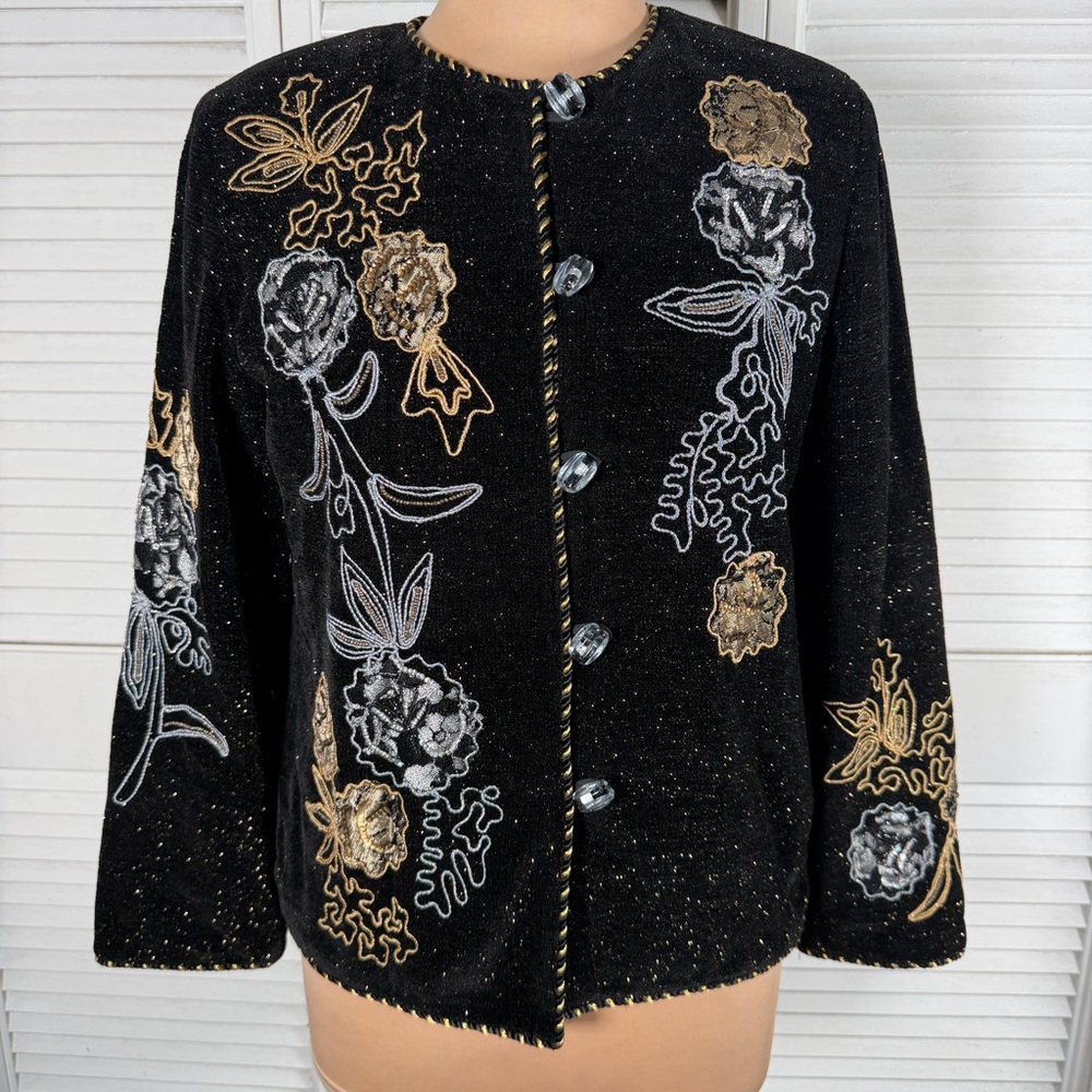Vintage Embroidered Black & Gold Jacket with Sparkle – Estimated‎ Size S/M